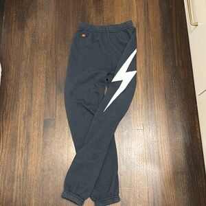 Excellent condition Aviator Nation gray with white bolt sz 15 kids